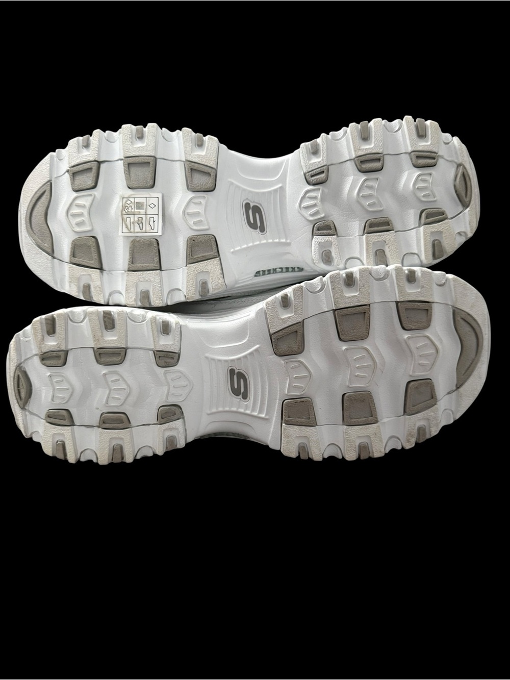 Skechers D’Lites Women’s Air Cooled Memory Foam, Size 10. - Picture 7 of 8